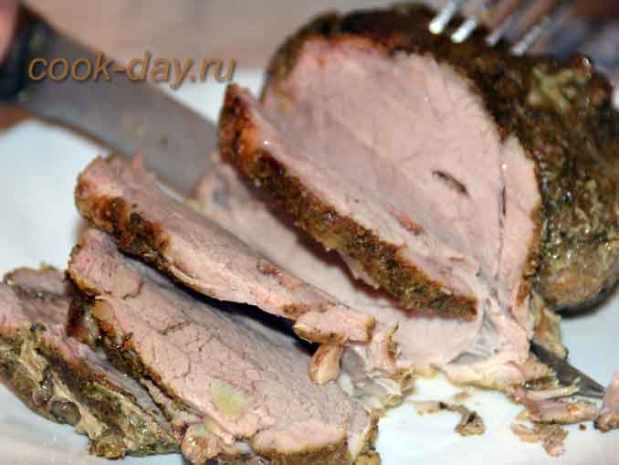 Домашняя вкусная, сочная и ароматная свинная буженина к праздничному столу - рецепт приготовления мясного деликатеса